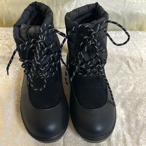 Uggs Black Women's Winter Boots
